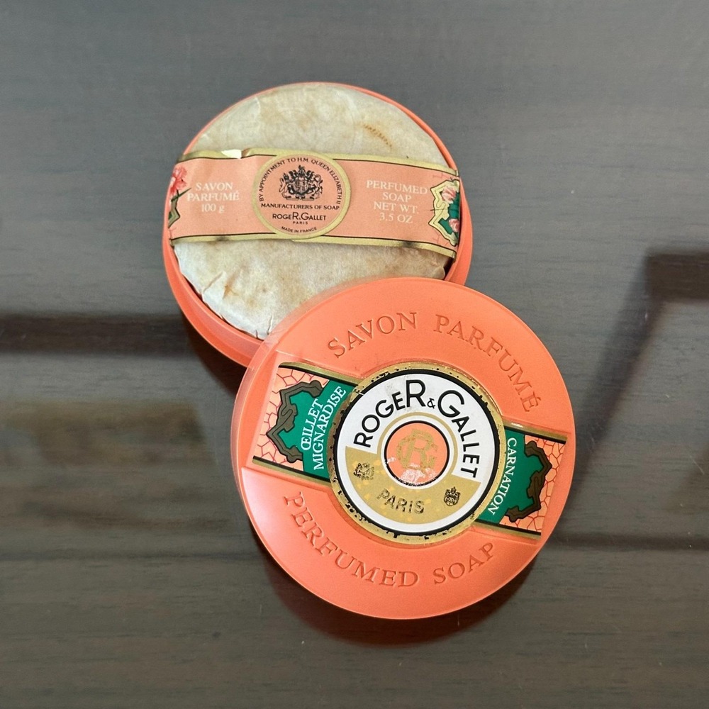 Roger & Gallet Paris Oeillet Mignardise Carnation Perfumed Soap 3.5 oz Retired